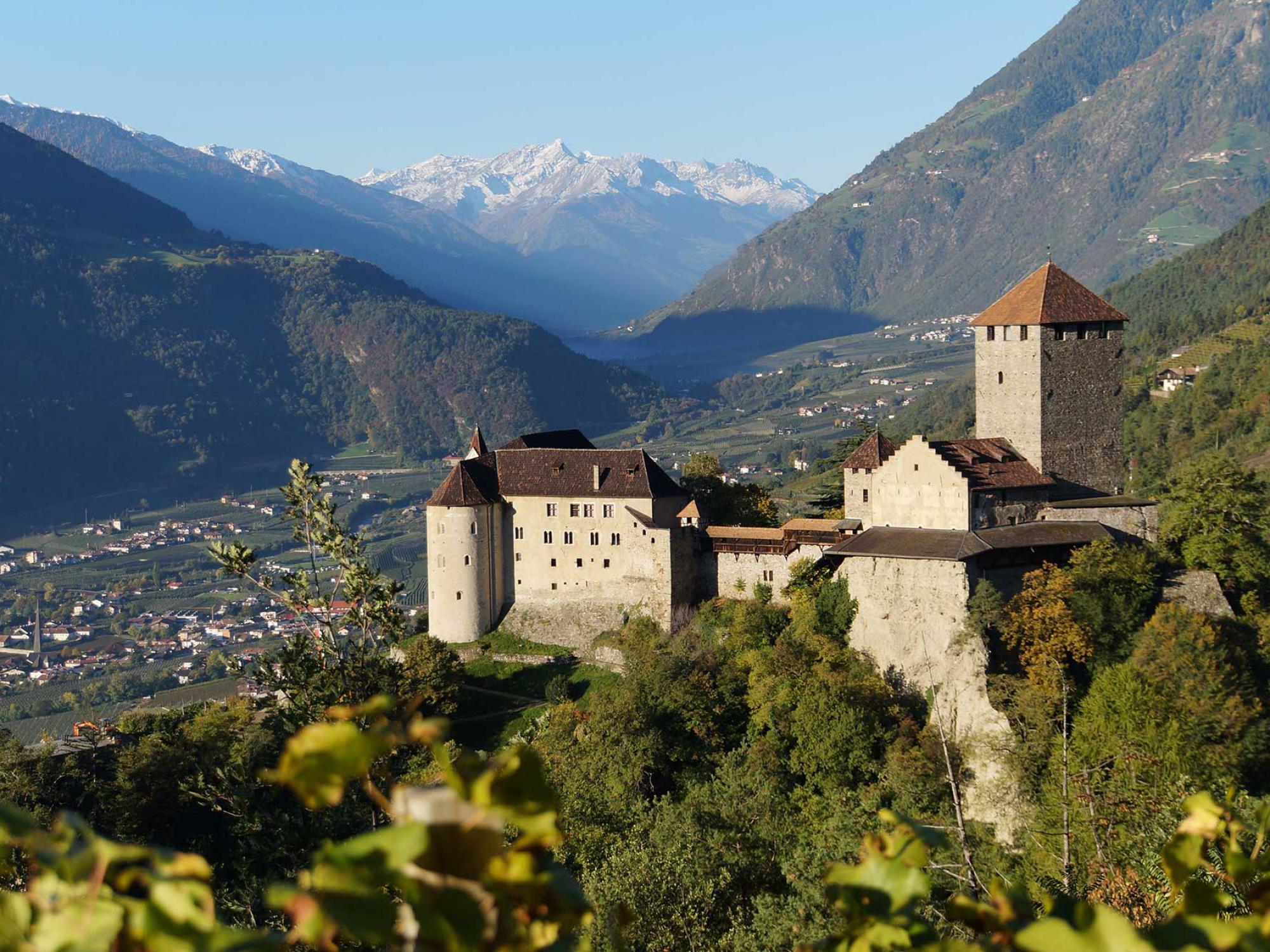 La corte interna di Castel Tirolo